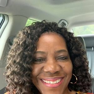 Meet your Posher, Debra